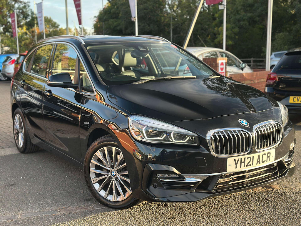 2021 BMW 220i