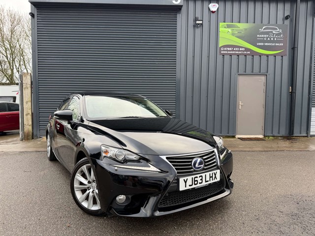 2013 IS 300H LUXURY CVT 8,990 8,990 180.78 ULEZ COMPLIANT REG 2013 63 REG... photo