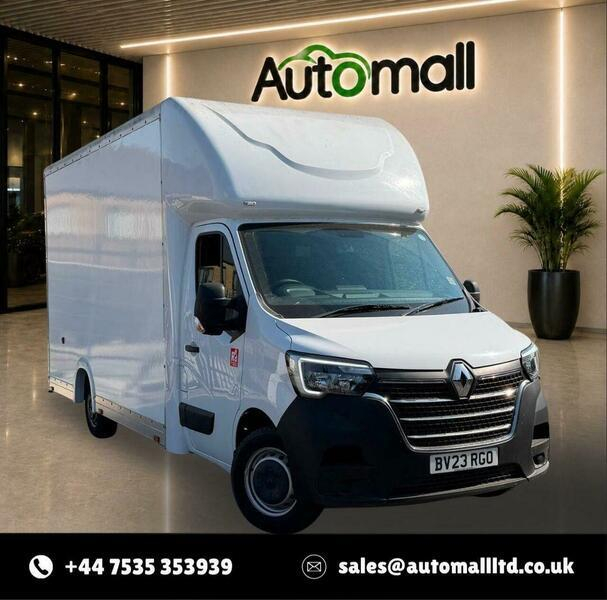 2023 RENAULT MASTER