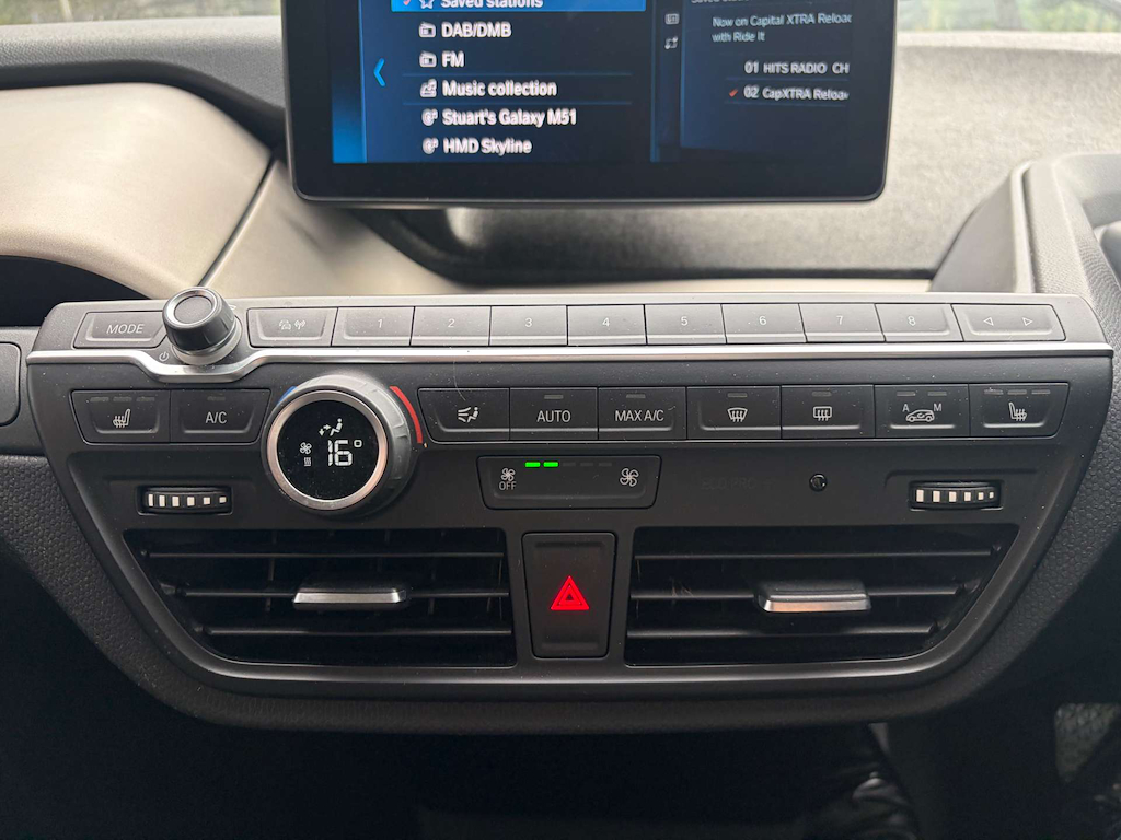 2020 BMW i3 — image 25