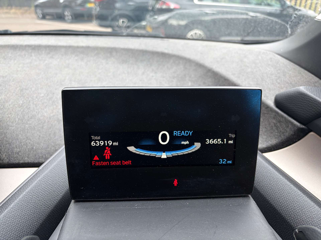 2020 BMW i3 — image 16
