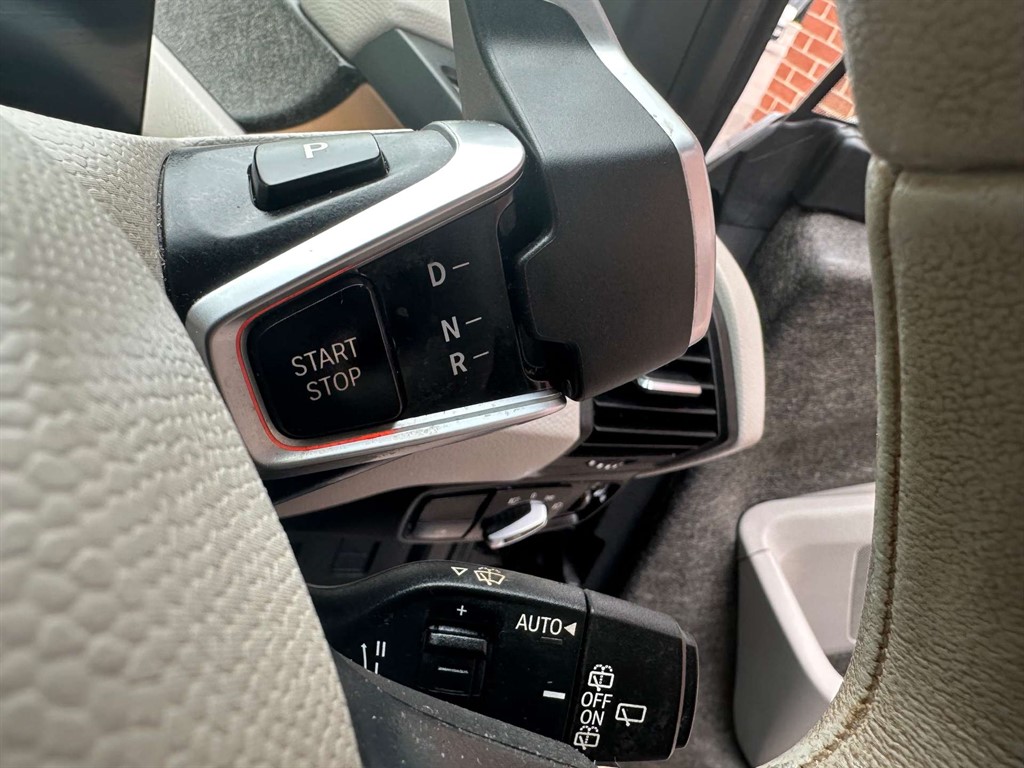 2022 BMW i3 — image 15