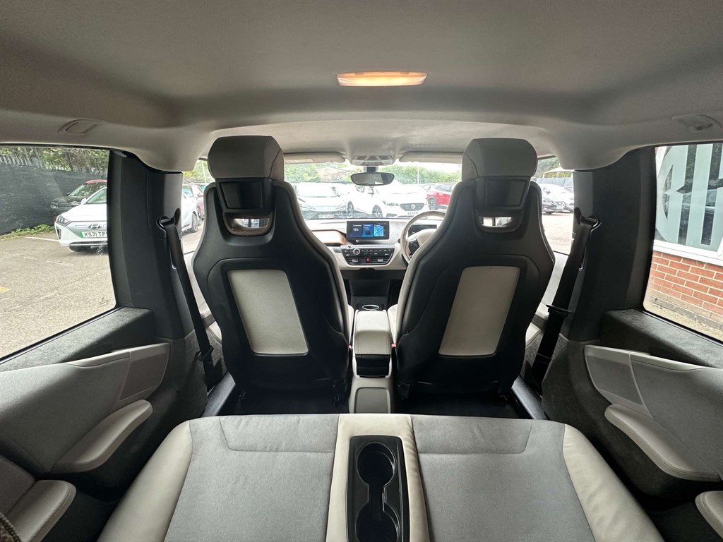 2022 BMW i3 — image 32