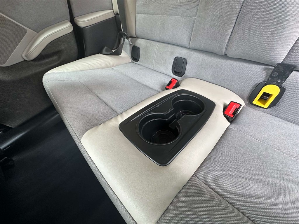 2022 BMW i3 — image 31