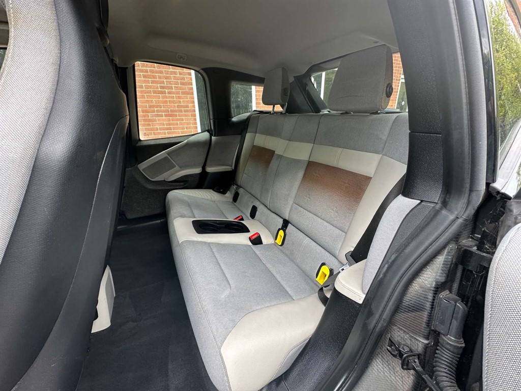 2022 BMW i3 — image 30