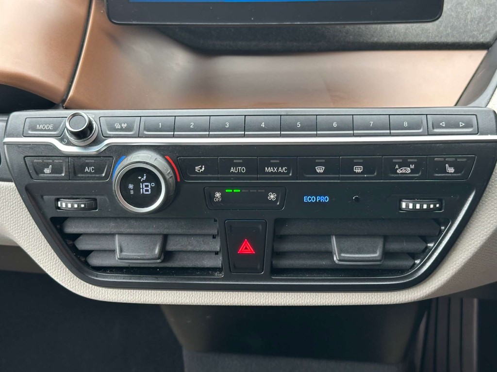 2022 BMW i3 — image 26