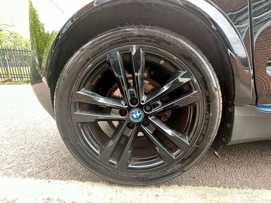 2022 BMW i3 — image 37