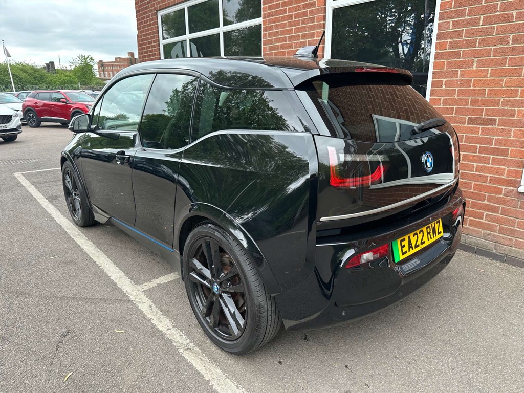 2022 BMW i3 — image 8