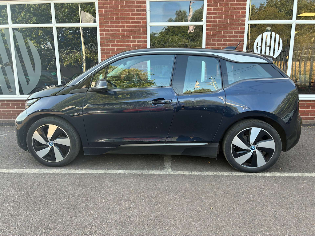 2020 BMW i3 — image 4