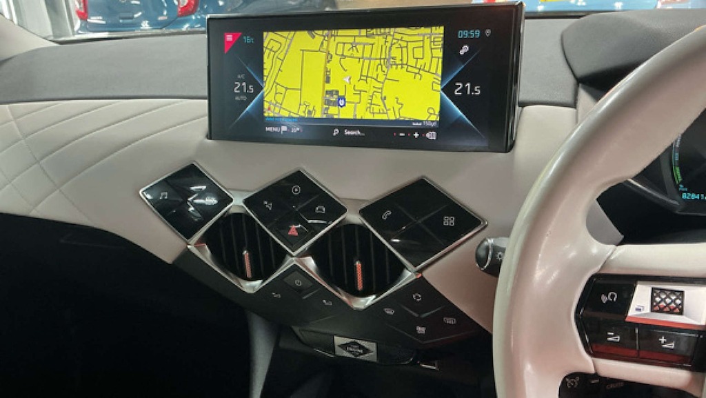 2020 DS 3 — image 7