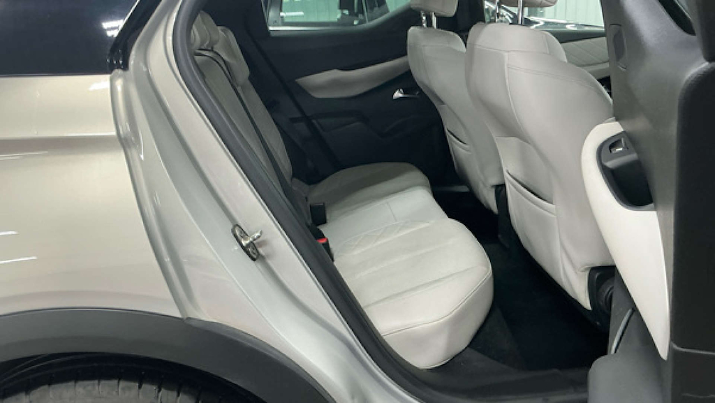 2020 DS 3 — image 10