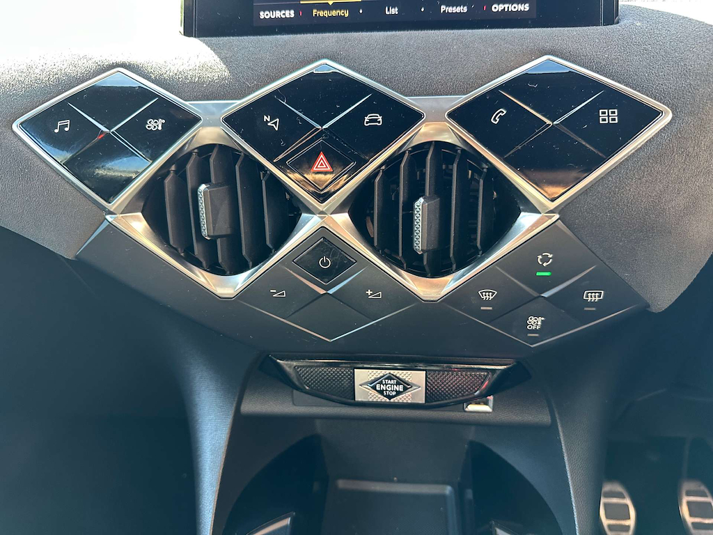 2019 DS 3 — image 24