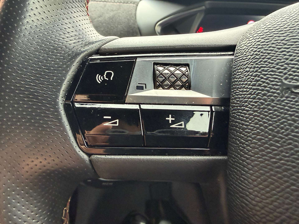 2020 DS 3 — image 23