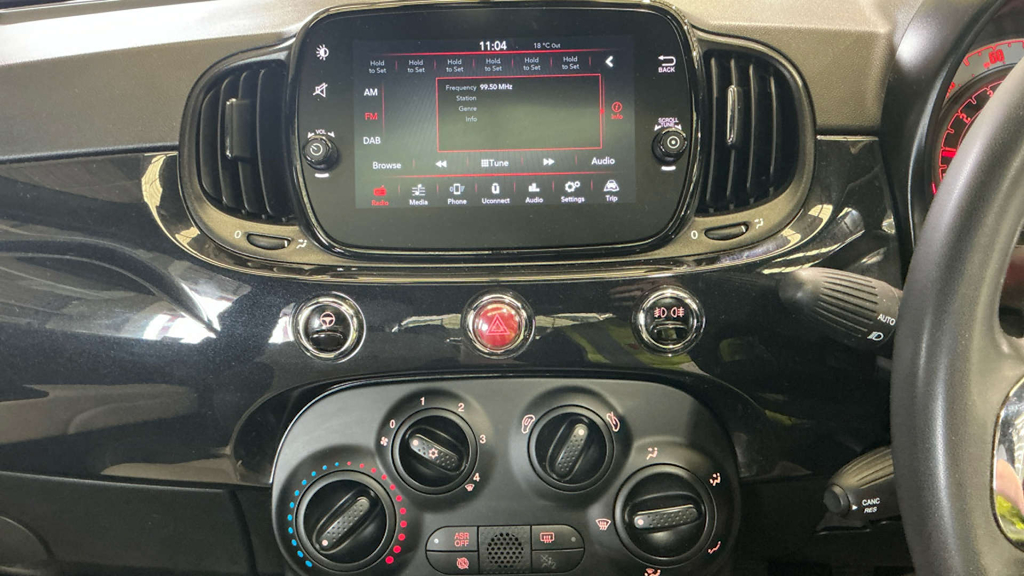 2021 Fiat 500 — image 11