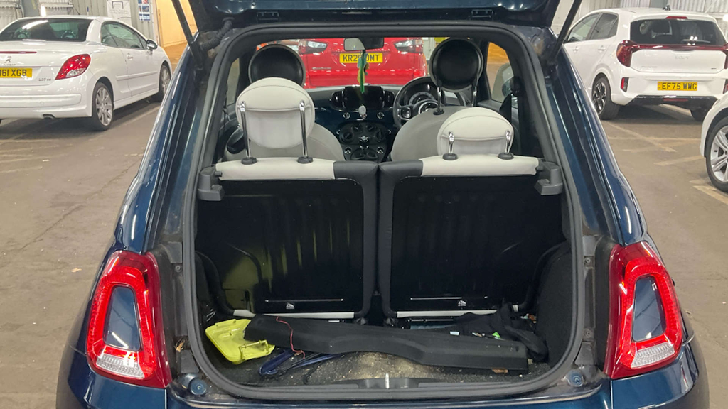 2023 Fiat 500 — image 7