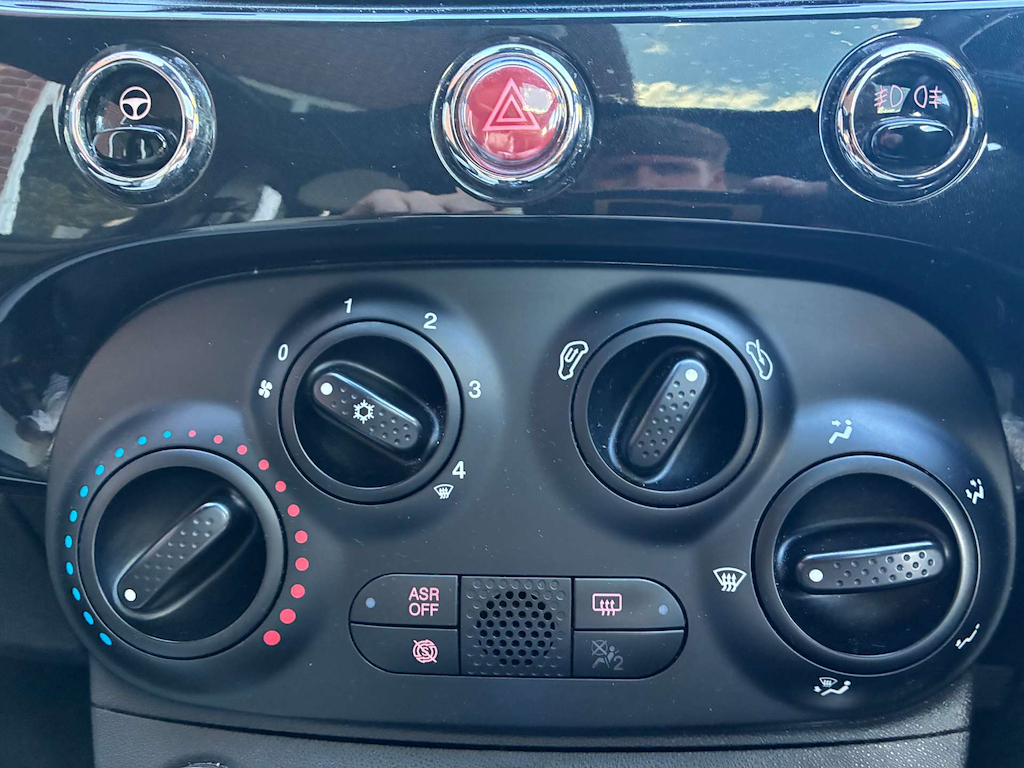 2021 Fiat 500 — image 15