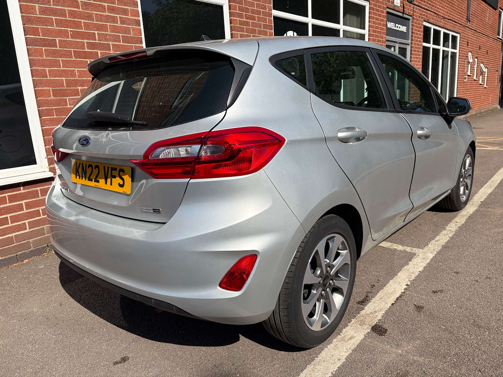2022 Ford Fiesta — image 4