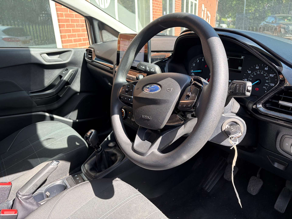 2022 Ford Fiesta — image 8