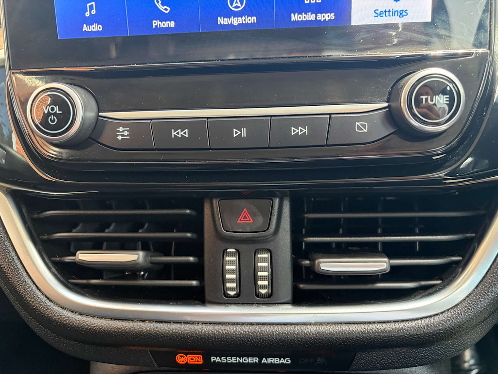 2020 Ford Fiesta — image 26
