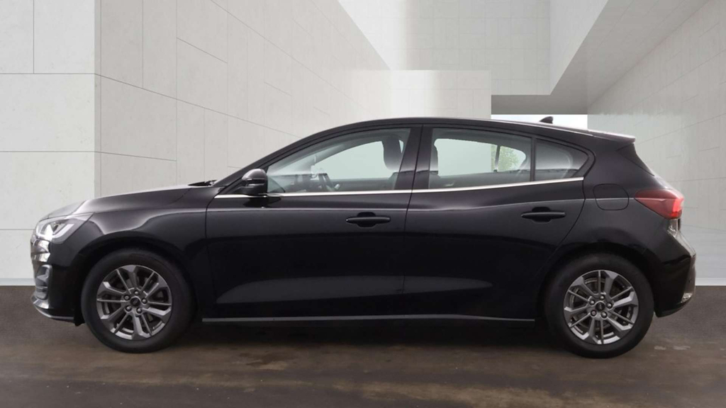 2022 Ford Focus — image 6