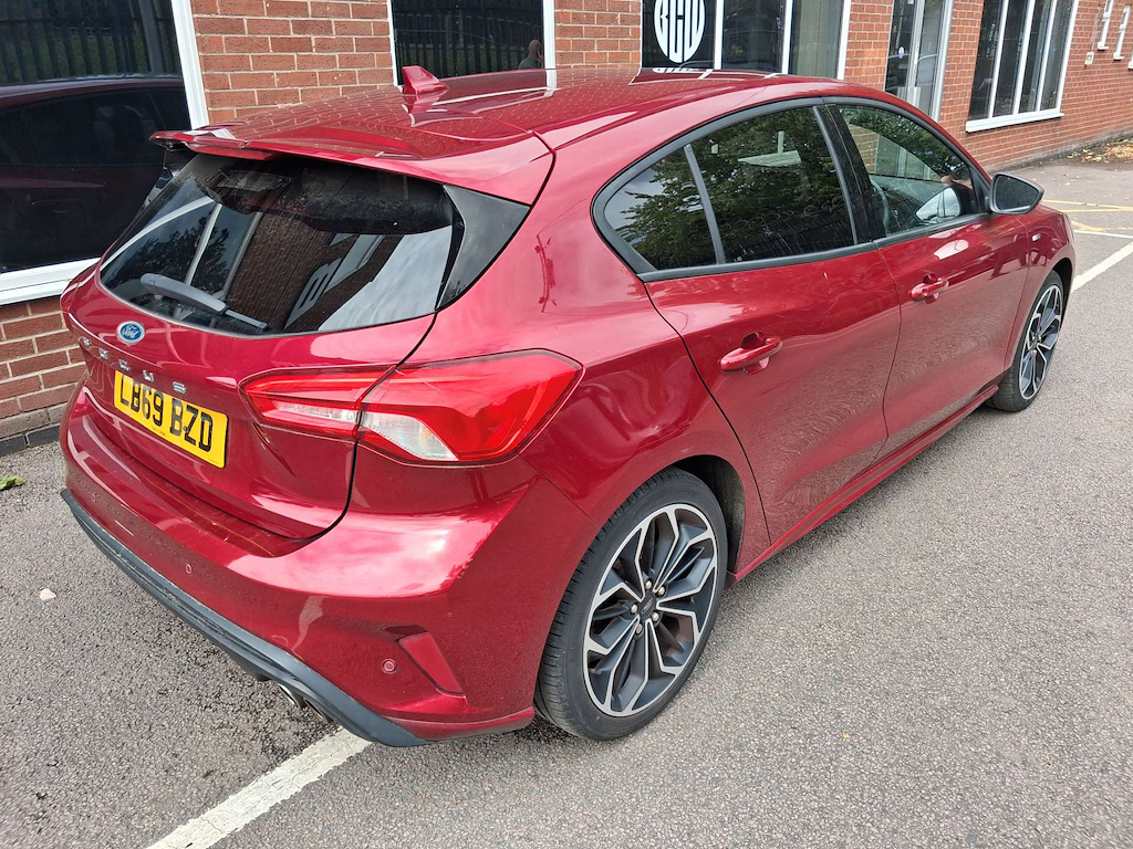 2019 Ford Focus — image 9