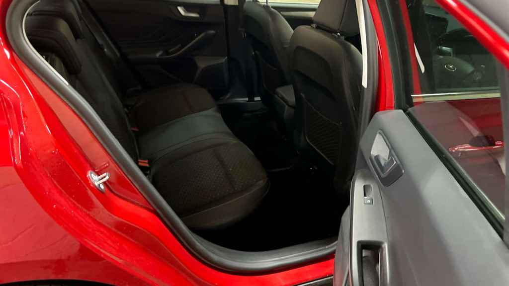 2021 Ford Focus — image 6