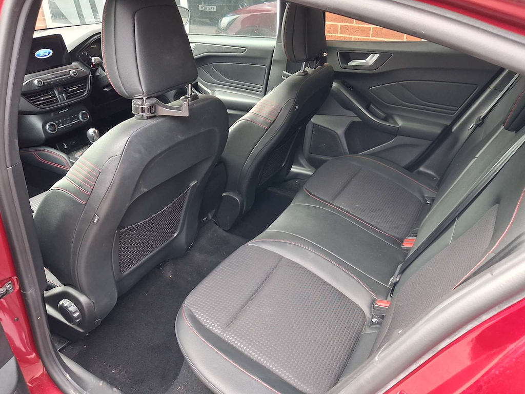 2019 Ford Focus — image 30