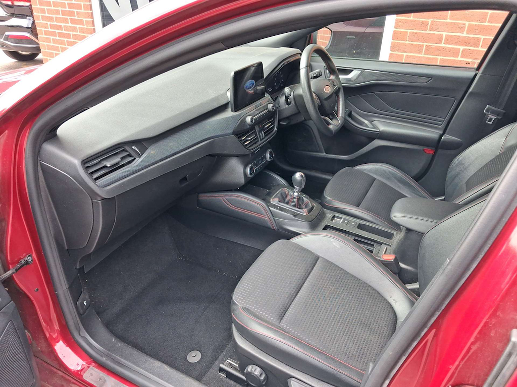 2019 Ford Focus — image 27
