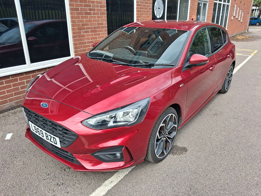 2019 Ford Focus — image 8