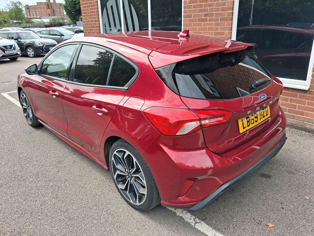2019 Ford Focus — image 7