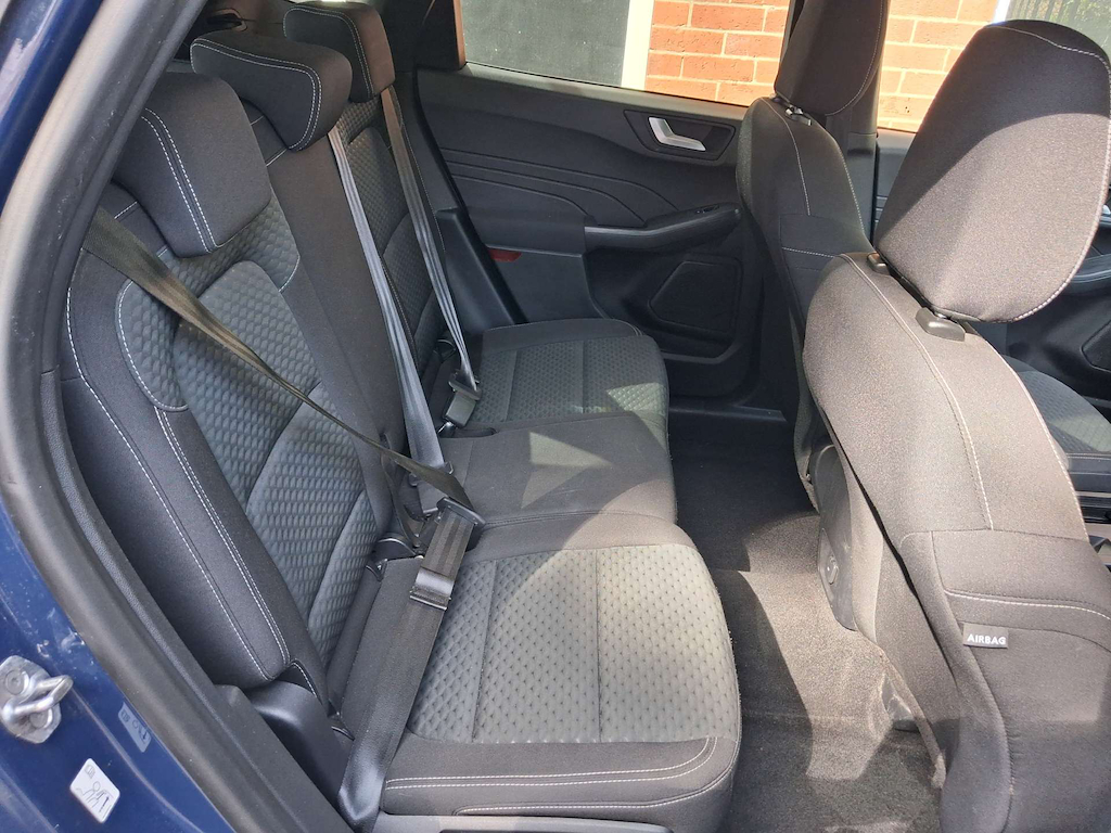 2022 Ford Kuga — image 31