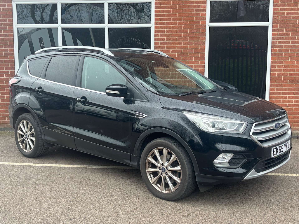 2019 Ford Kuga — image 1