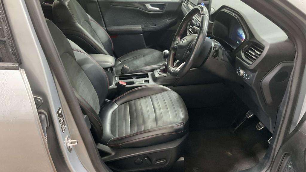 2020 Ford Kuga — image 9