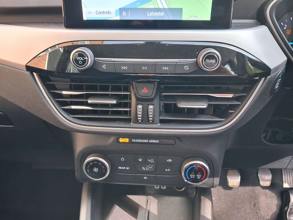 2022 Ford Kuga — image 25