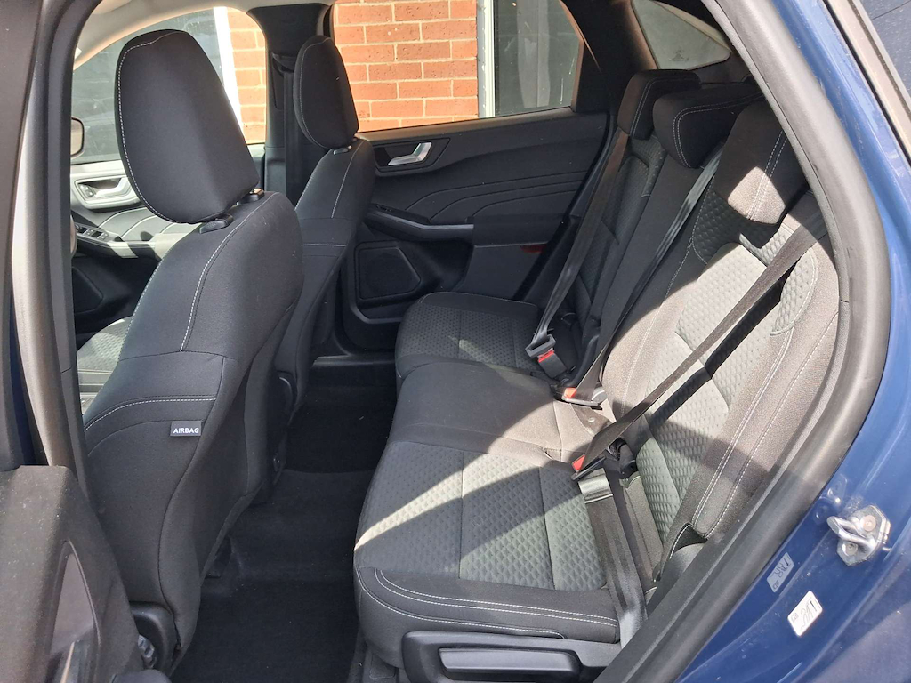 2022 Ford Kuga — image 17