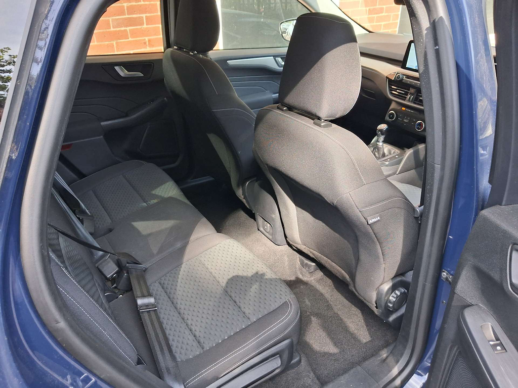 2022 Ford Kuga — image 28