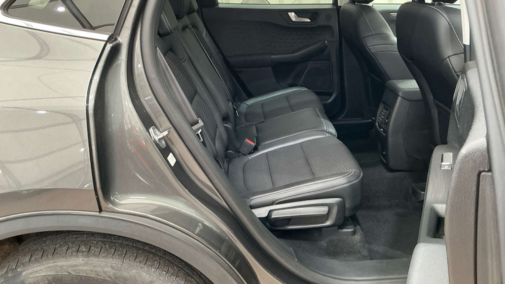 2020 Ford Kuga — image 8
