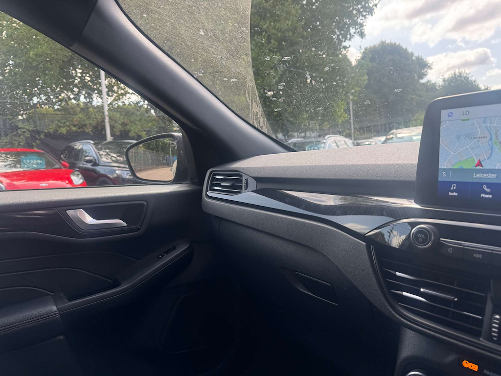 2021 Ford Kuga — image 25