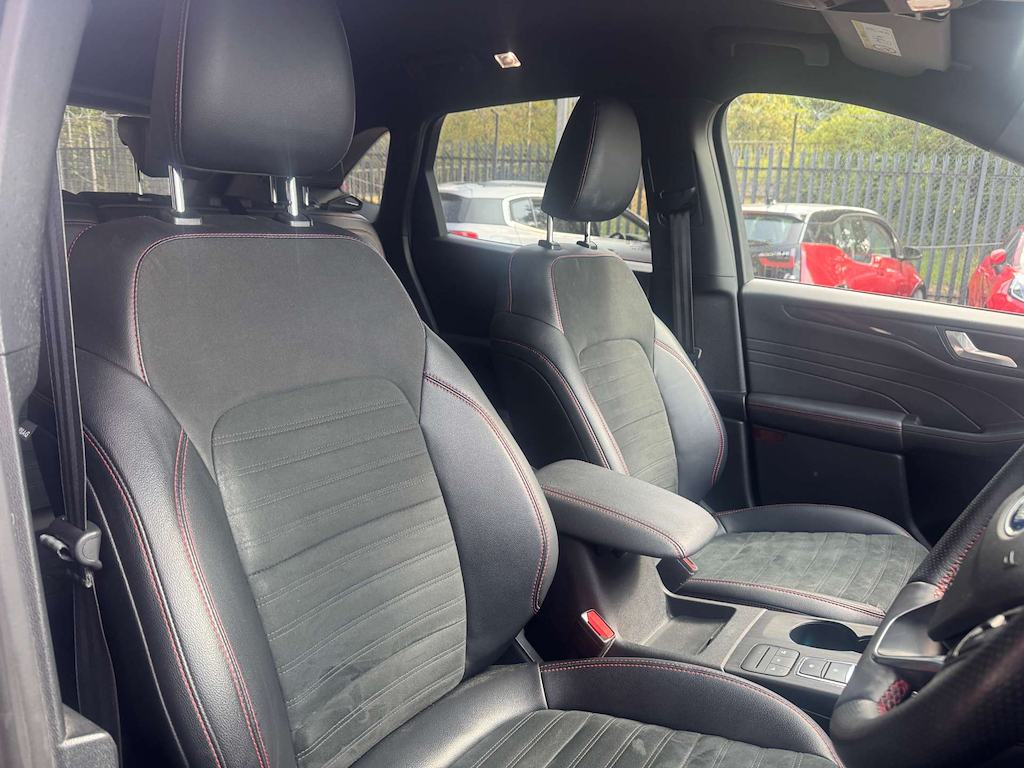 2021 Ford Kuga — image 15