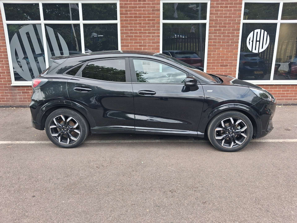 2021 Ford Puma — image 2