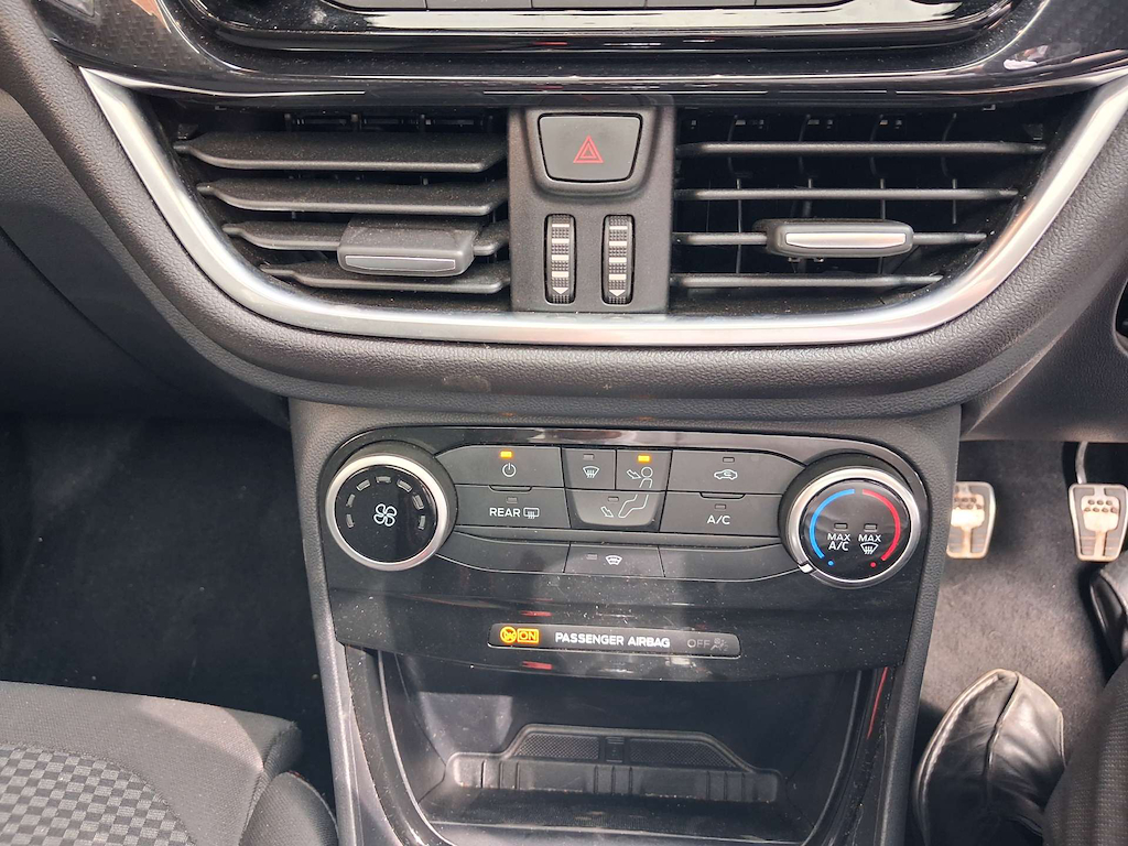2020 Ford Puma — image 12