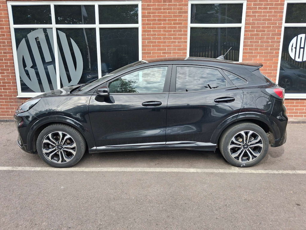 2020 Ford Puma — image 2