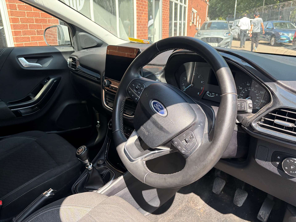 2023 Ford Puma — image 11