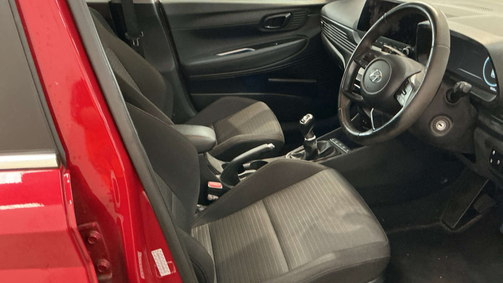 2022 Hyundai i20 — image 5