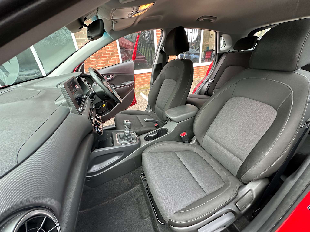 2021 Hyundai Kona — image 28