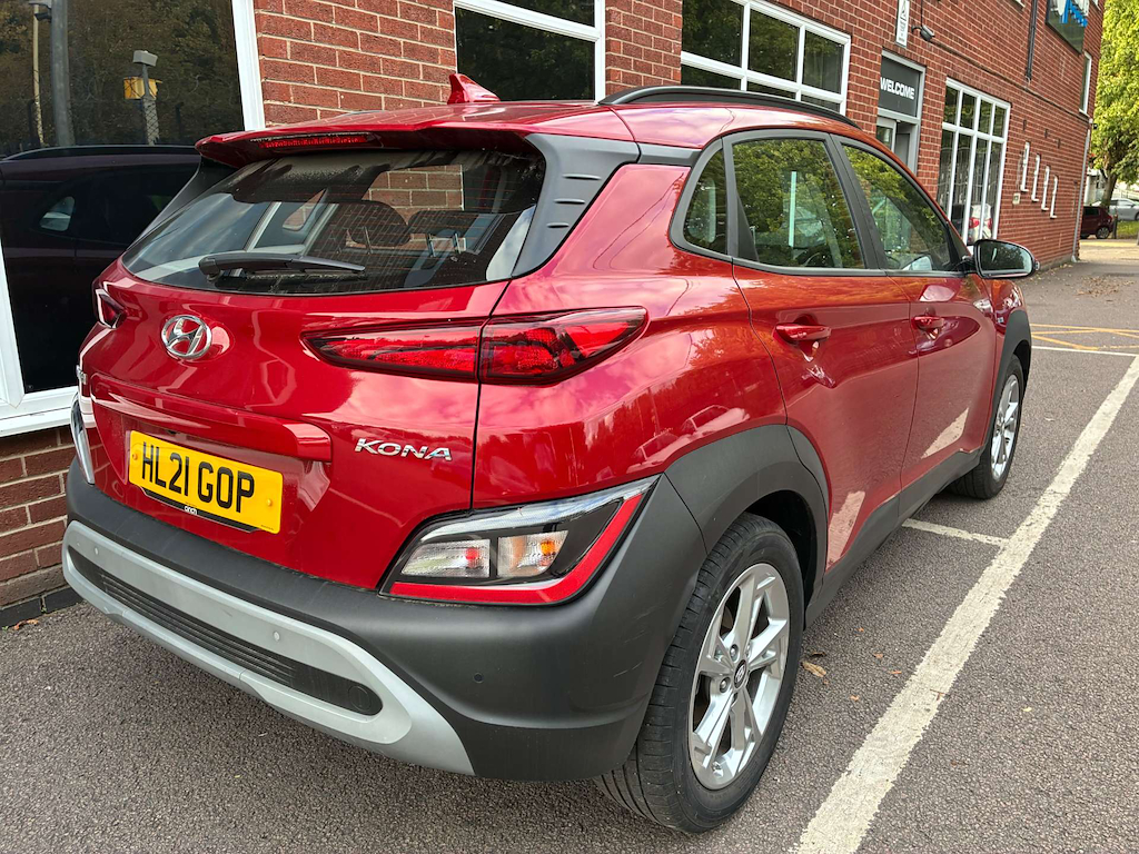 2021 Hyundai Kona — image 10