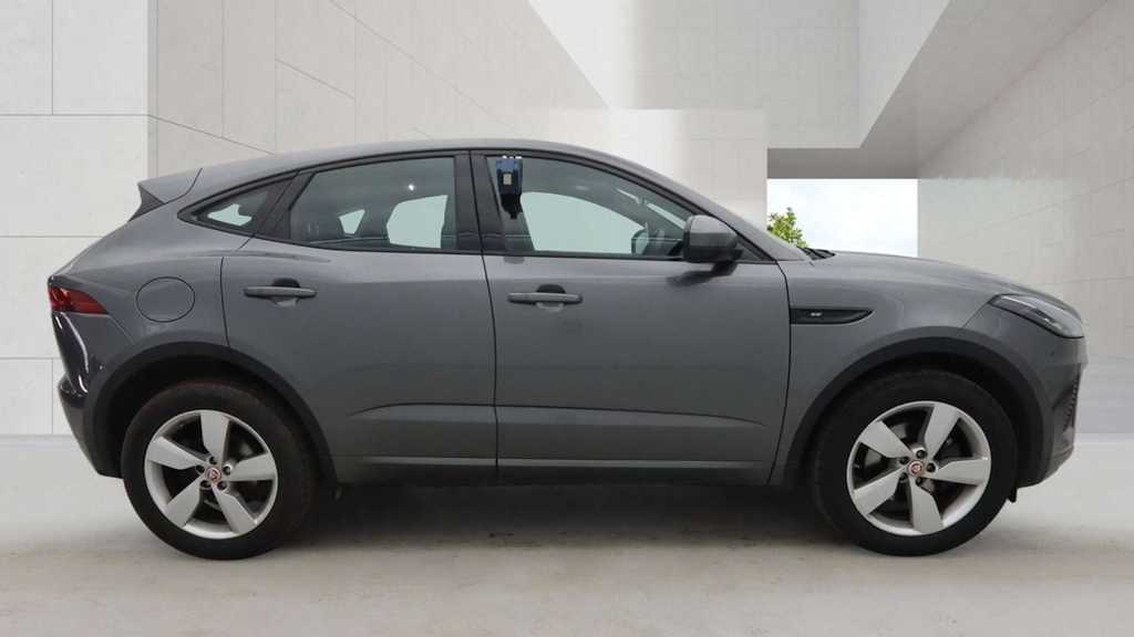 2019 Jaguar E-PACE — image 4