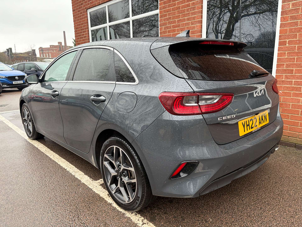 2022 Kia Ceed — image 6
