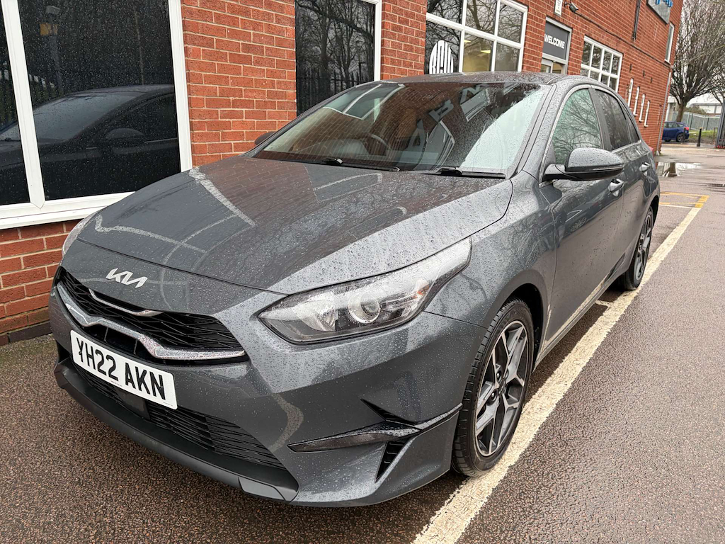 2022 Kia Ceed — image 4