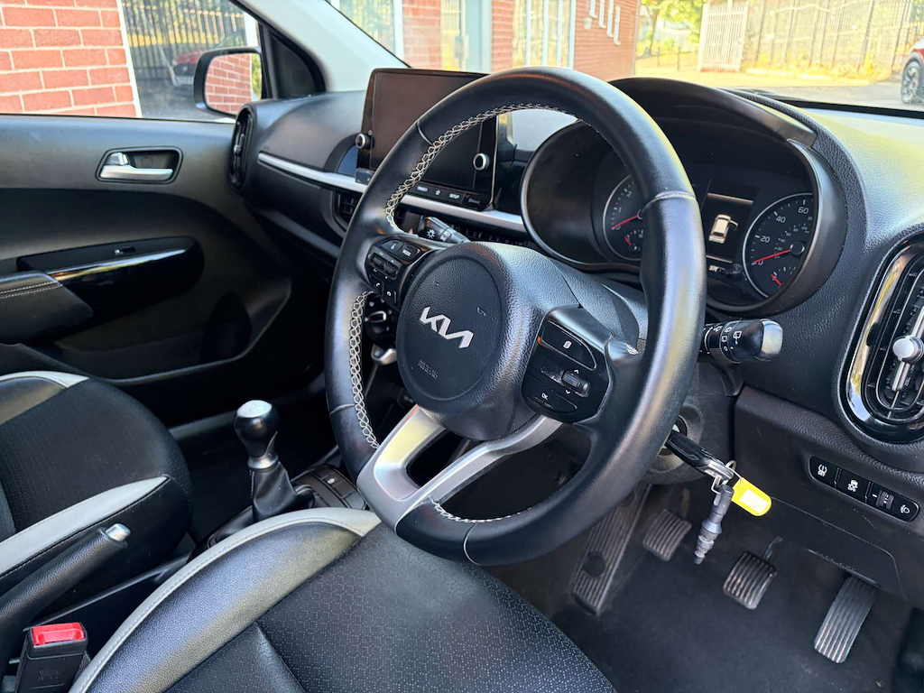 2022 Kia Picanto — image 15